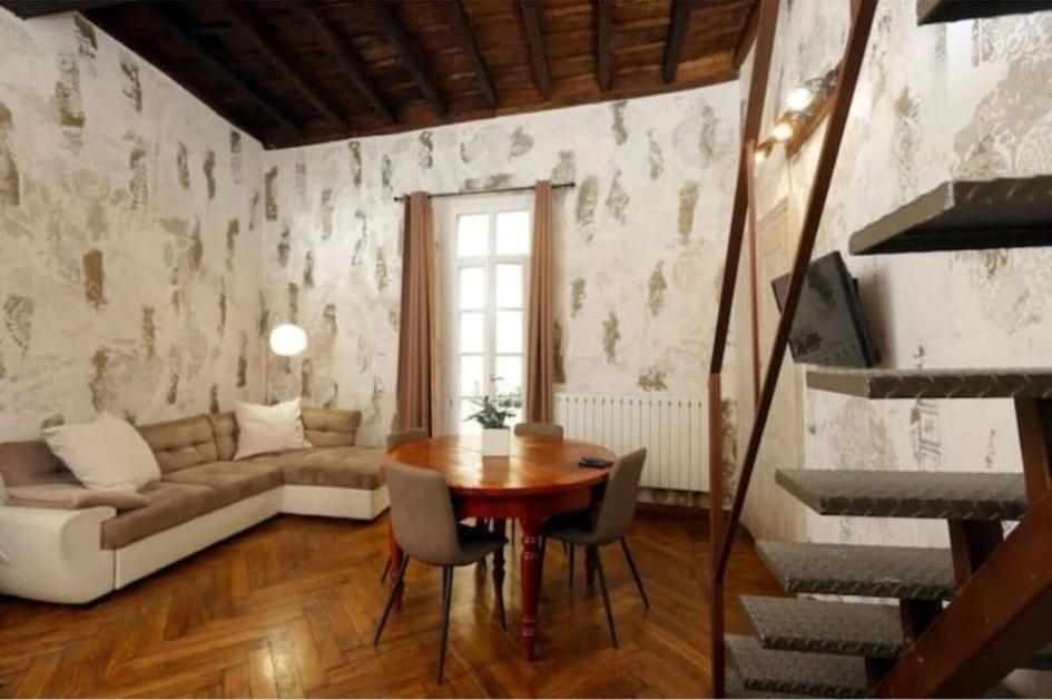 Elegante Appartamento Nel Cuore Di Torino Exteriör bild